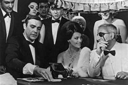 James Bond spelar Baccarat